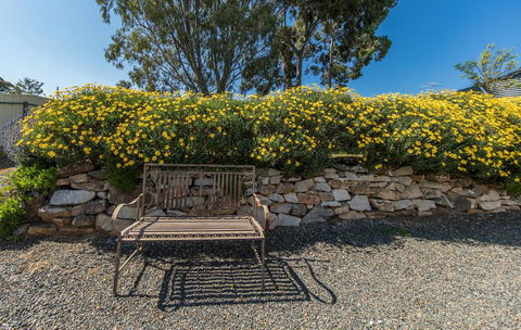 Captain Rodda's Cottage - Accommodation Fremantle 3