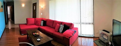 Cara Nobbys Beach 11 Wesley Avenue - Accommodation Fremantle 1
