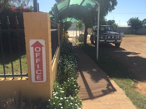Carnarvon Caravan Park - Accommodation Fremantle 3