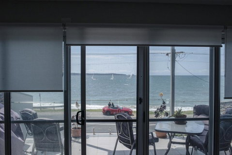 Casey's Beach Retreat - Accommodation Fremantle 2
