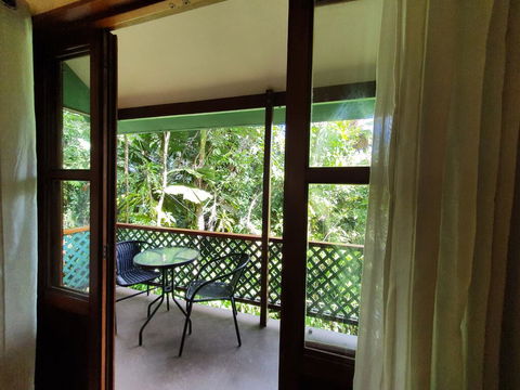 Cassowary House - Accommodation Fremantle 2