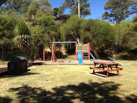Castle Motel - Accommodation Fremantle 1