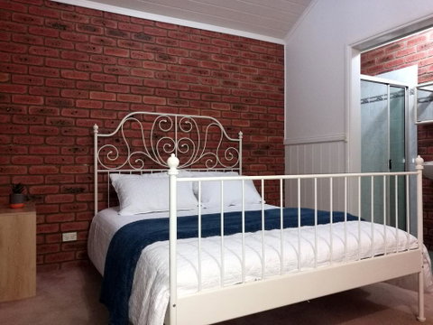Castle Stay At Lakes Entrance - Accommodation Fremantle 3