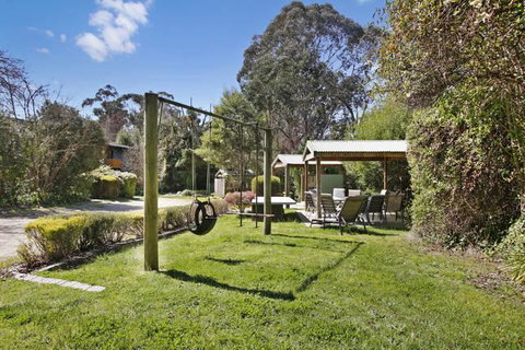 Cedar 6 - Fully Renovated Apartment - Accommodation Fremantle 2