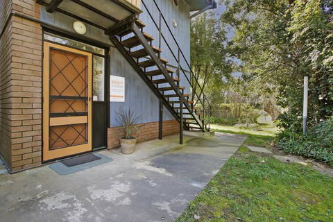 Cedar 6 - Fully Renovated Apartment - Accommodation Fremantle 3