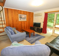 Cedar Holiday Units - Apartment 2 - Accommodation Fremantle