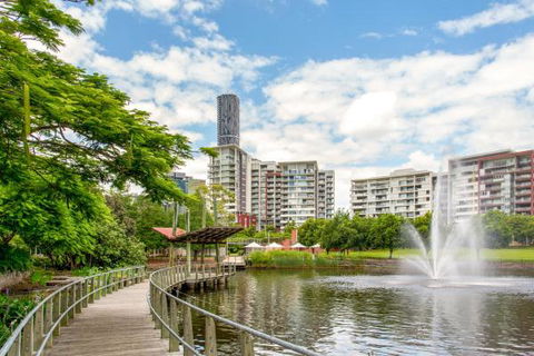 Central Brisbane 2 Bedrooms+1 Car Park+pool+gym - Accommodation Fremantle 2