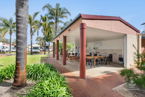 Central Caravan Park - Accommodation Fremantle 1