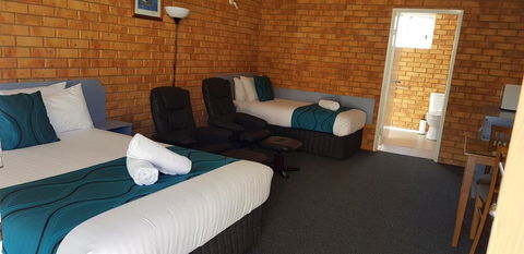 Centrepoint Motel Deniliquin - Accommodation Fremantle 0