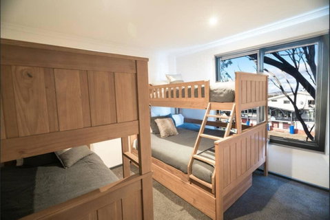 Chalet Deich - Pearse Apt 3 - Ski In Ski Out - Accommodation Fremantle 3