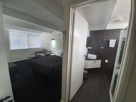 Charles Sturt Motor Inn - Accommodation Fremantle 3