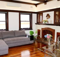 Charming  Cosy Home With City Views - Accommodation Fremantle