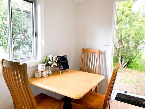 Charming Cottage Cessnock Hunter Valley - Accommodation Fremantle 3
