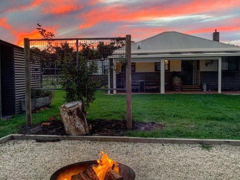 Chesterfarm And Stables - Accommodation Fremantle 2
