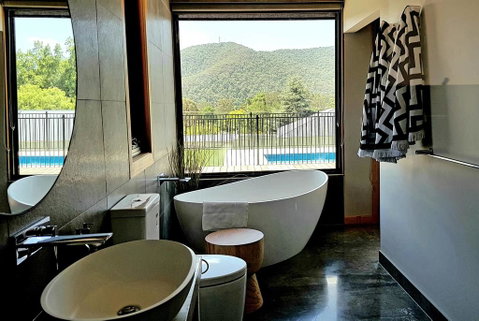 Christina's Luxury Retreat - Accommodation Fremantle 3