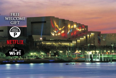 City Sunsets & South Bank , CBD, Views, Pool, Netflix - Accommodation Fremantle 0