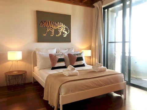 Classic Woolstore Apartment In Teneriffe - Accommodation Fremantle 0