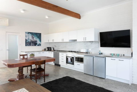 CLIFFSIDE: BONDI BEACH - Accommodation Fremantle 2
