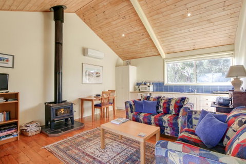 Clovelly Cottage - Accommodation Fremantle 2