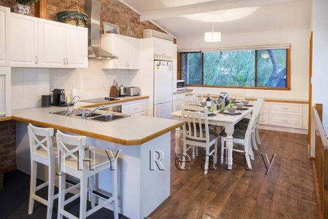 Coastal Cottage - Accommodation Fremantle 0