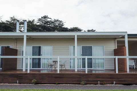 Coastal Lodge - Accommodation Fremantle 1