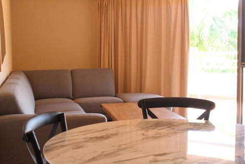 Colonial Court Beachfront Motel & Holiday Stay - Accommodation Fremantle 2
