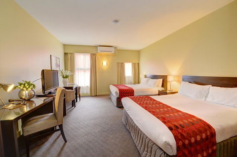 Comfort Inn & Suites City Views - Accommodation Fremantle 1