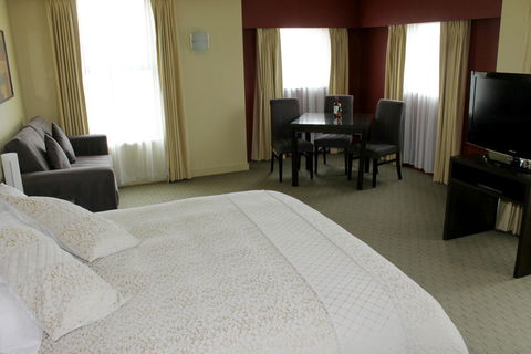 Comfort Inn & Suites City Views - Accommodation Fremantle 2