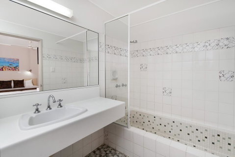 Comfort Inn Cairns City - Accommodation Fremantle 2