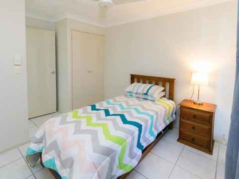 Comfy & Cosy (Upstairs) - Accommodation Fremantle 3