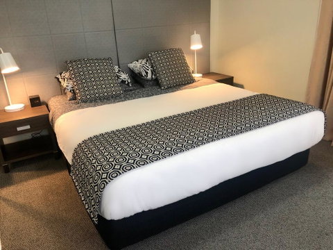 Comfy CBD Home In The Heart Of The City - Accommodation Fremantle 2