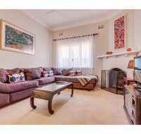 Comfy family home in chill beachside neighbourhood - Accommodation Fremantle