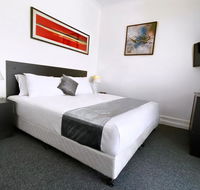 Commercial Hotel Hay - Accommodation Fremantle