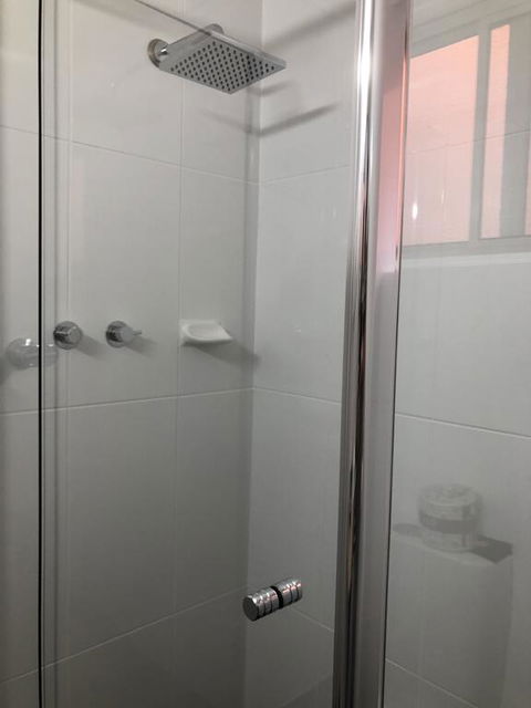 Commodore Motor Inn - Accommodation Fremantle 1