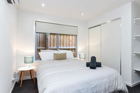 Complete Host Richmond Townhouse Collection - Accommodation Fremantle 2