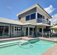 Coorumbong 36 - 6 BDRM Canal Home With Pool - Accommodation Fremantle
