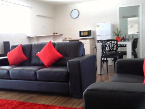 Coral Sands Motel - Accommodation Fremantle 1