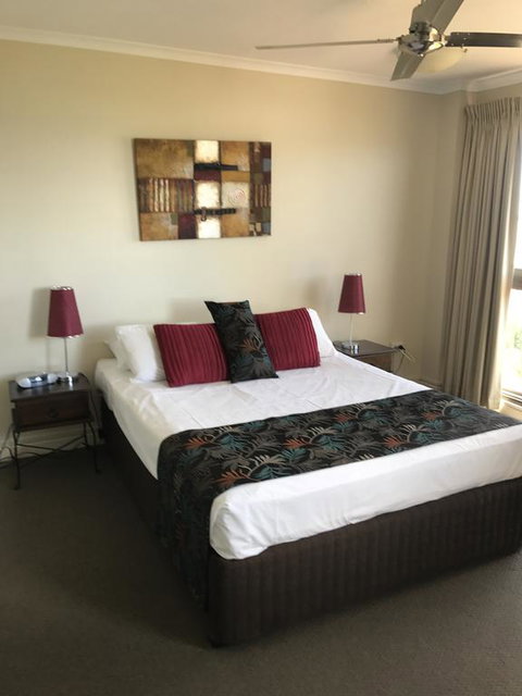 Coral Towers Holiday Suites - Accommodation Fremantle 3