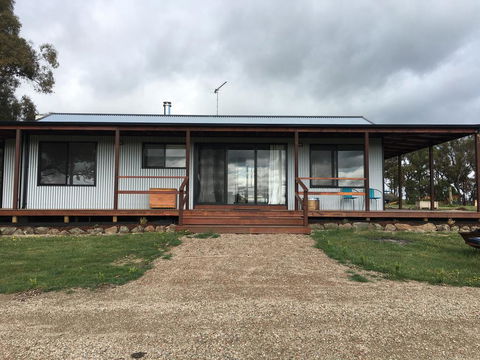 Country Cabin With Mountain Views Close To Ballarat - Accommodation Fremantle 1