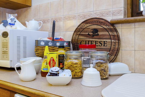 Country Pleasures Bed And Breakfast - Accommodation Fremantle 2