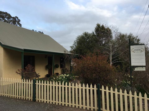 Country Pleasures Bed And Breakfast - Accommodation Fremantle 0