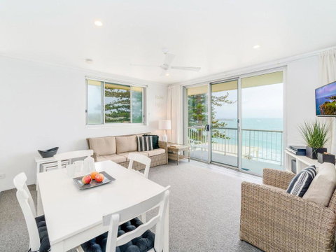 Craigmore On The Beach Unit 13 - Views Views - Accommodation Fremantle 3