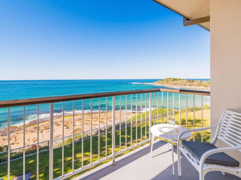 Craigmore On The Beach Unit 13 - Views Views - Accommodation Fremantle 0