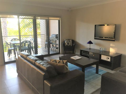 Cypress Waterview Spa Apartment - 37B - Accommodation Fremantle 3