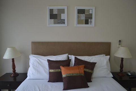 Cypress Waterview Spa Apartment - 37B - Accommodation Fremantle 2