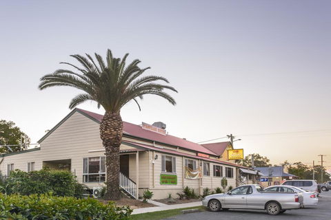 D'Aguilar Hotel Motel - Accommodation Fremantle 0