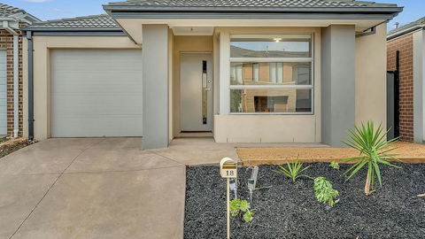 Daisy Villa - Close To Mel Airport & Hume Highway -Comfort - Accommodation Fremantle 0
