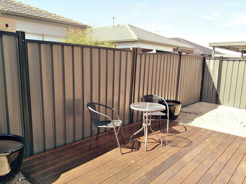 Daisy Villa - Close To Mel Airport & Hume Highway -Comfort - Accommodation Fremantle 2