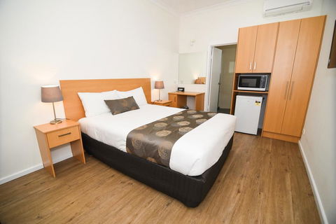 Dandenong Motel - Accommodation Fremantle 0
