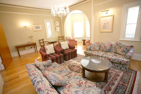 Darcy's Hotel - Accommodation Fremantle 2